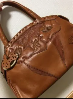 IBIZAの革のハンドバッグ