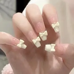 ネイルチップ ピンク　韓国 キラキラ シンプル 量産型 リボン　フレンチ　りぼん