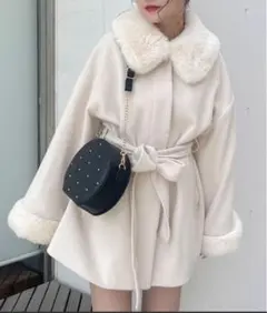 one way ファー付きウエストリボンコート
