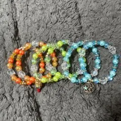 ブレスレット　オレンジ　青　緑