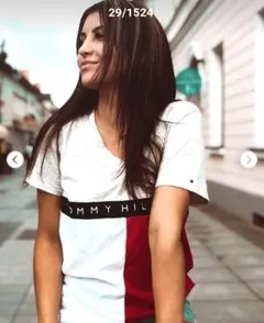 US限定TOMMY HILFIGER フラッグTシャツ