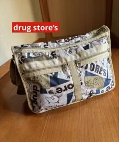 ドラッグストアーズ 可愛いぶたちゃん ショルダーバッグ　ベージュ　カーキのサムネイル