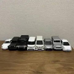 トミカ 8台セット ベンツ プリウス アルファード NBOX HUMMERのサムネイル