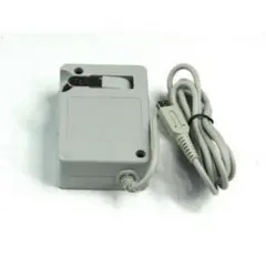 ＊関東限定特価！DSi/LL/3DS用 充電器ACアダプタ 任天堂DSi