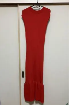 レッド ノースリーブ ニットワンピース
