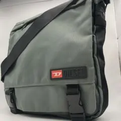 Item thumbnail for item b7324ca4-f22b-4b13-b59b-7897177b2cb2