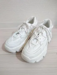 【OLIVE des OLIVE】厚底ダッドスニーカー L ホワイトのサムネイル
