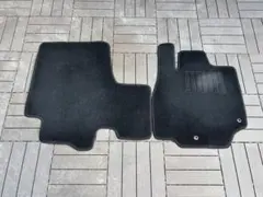 ハイエース3点セット ダッシュマット、ゴミ箱、肘置き - メルカリ