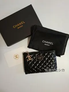 シャネルノベルティキルティングポーチ