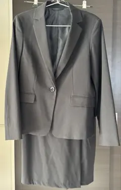 GU 黒 シングルボタン ジャケットMスカートLセットアップ