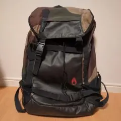 迷彩バックパック ニクソン