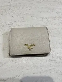 美品★PRADA　プラダ　二つ折り財布