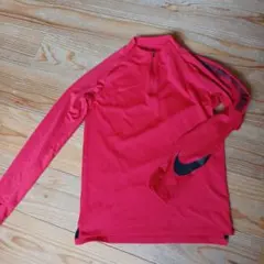 美品!!NIKEナイキトレーニングウェアMサイズ★赤★裏起毛