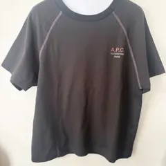 美品✬APC ブラックTシャツのサムネイル