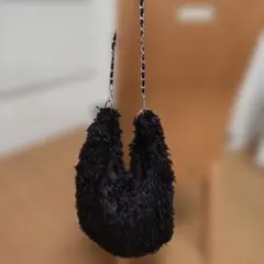フリンジデザイン ブラックショルダーバッグ