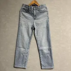 UNIQLO ストレートデニム ライトブルー