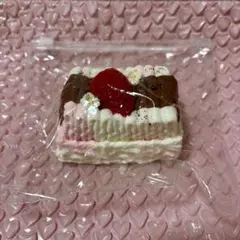 kikisquishy Mサイズ 純泥 Mパリパリ袋 いちご ビエネッタ ケーキ