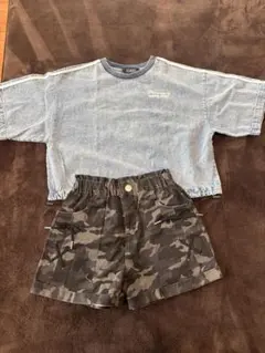 迷彩柄ハーフパンツとデニムTシャツセット