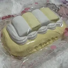 momo momoスクイーズ ケーキ