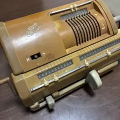 タイガー(Tiger) 手回し計算機 昭和レトロ【実働可能】 - メルカリ