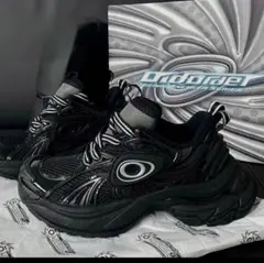 オールドオーダー スニーカー