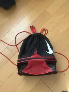 NIKE ナップサック 2層式 ブラック レッド