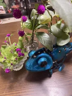 ブリキ青色カメレオン型置物 約35cm