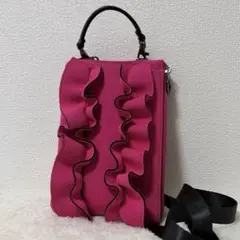 未使用✨MIOOGGI ミオオッジ　フリル付きスマホショルダーバッグ ピンク