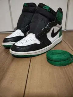 NIKE　AIR　JORDAN 1 RETRO HIGH OGセルティクスのサムネイル