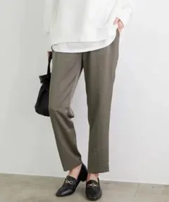 新品タグ付きROPÉ PICNICサテンドロストパンツ40グリーンロペピクニック