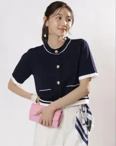 新品JUSGLITTY 半袖カーディガン ラインジャケットライクカーデのサムネイル