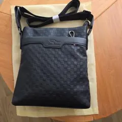 黒 合成皮革 ショルダーバッグ