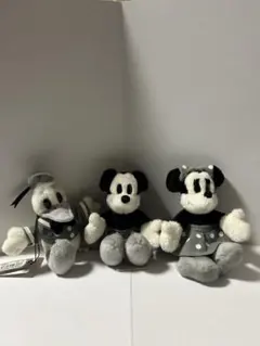 ミッキー・ミニー・ドナルド ぬいぐるみ 3体セット白黒バージョンブローチタイプ