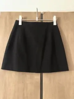 COS ミニスカート ブラック サイズSのサムネイル