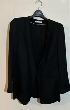 BEIGE ブラック テーラードジャケット