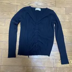 黒ニット
