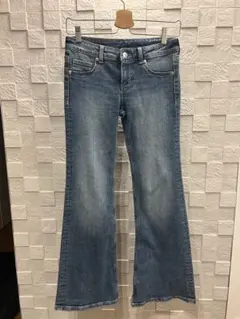 H&M フレアデニムパンツ ブーツカット ストレッチデニム ブルーのサムネイル