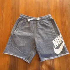 m*˚様 NIKE グレー ハーフパンツ