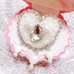 ♡きらめきHeartリング♡ ホワイト　ハンドメイド　ビーズ刺繍
