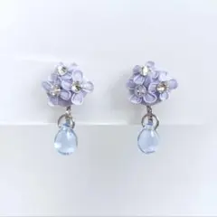 紫陽花と雫のイヤリング／薄紫 痛くない つまみ細工 浴衣 着物 結婚式 オフィス