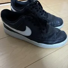 NIKE スニーカー ブラック ホワイト