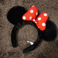 ミニーマウス カチューシャ 赤い水玉リボン