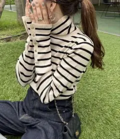 ディスコート　discoat リブ袖口ボタンタートルネック ボーダー ニット