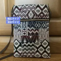 Item thumbnail for item 29f59b82-8ab8-4396-adc9-497318a72b4d