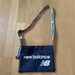 new balance サコッシュ ネイビー