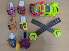 T*T様 仮面ライダーエグゼイド DXゲーマドライバー＋ガシャットまとめ売り セ