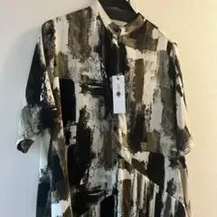 【新品】SUM1 STYLE 半袖斜めプリーツワンピースearハピヨネ