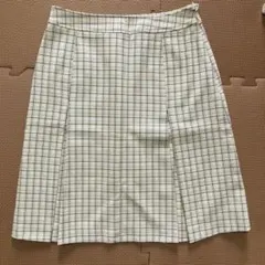 美品！ チェック柄 タックスカート