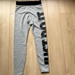 未使用❣️NIKE グレー スパッツ Sサイズ ロゴ入り
