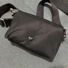 だ*可様 ami PUMA ショルダーバッグ ハートとAロゴ - メルカリ